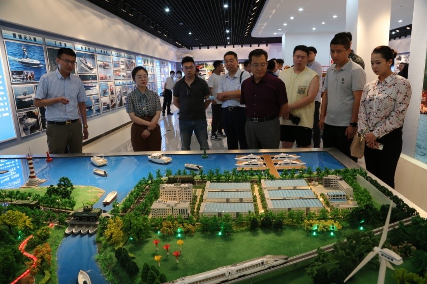 海港區(qū)團區(qū)委、青企協(xié)組織開展 “解放思想奮發(fā)進取大討論”調研走訪活動